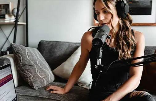 Songwriter record new music in nashville